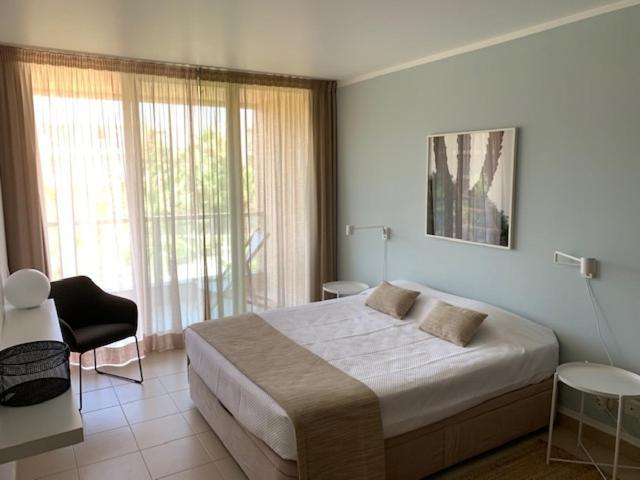Ambassador Salgados Beach Suites Албуфейра Экстерьер фото